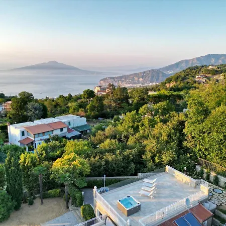 Villa Ravenna - La SantʼAgata sui Due Golfi