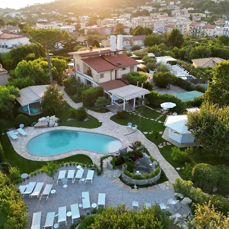 Villa Ravenna - La SantʼAgata sui Due Golfi