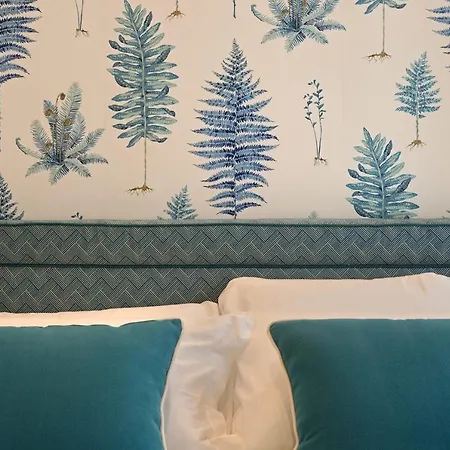 Villa Ravenna - La *